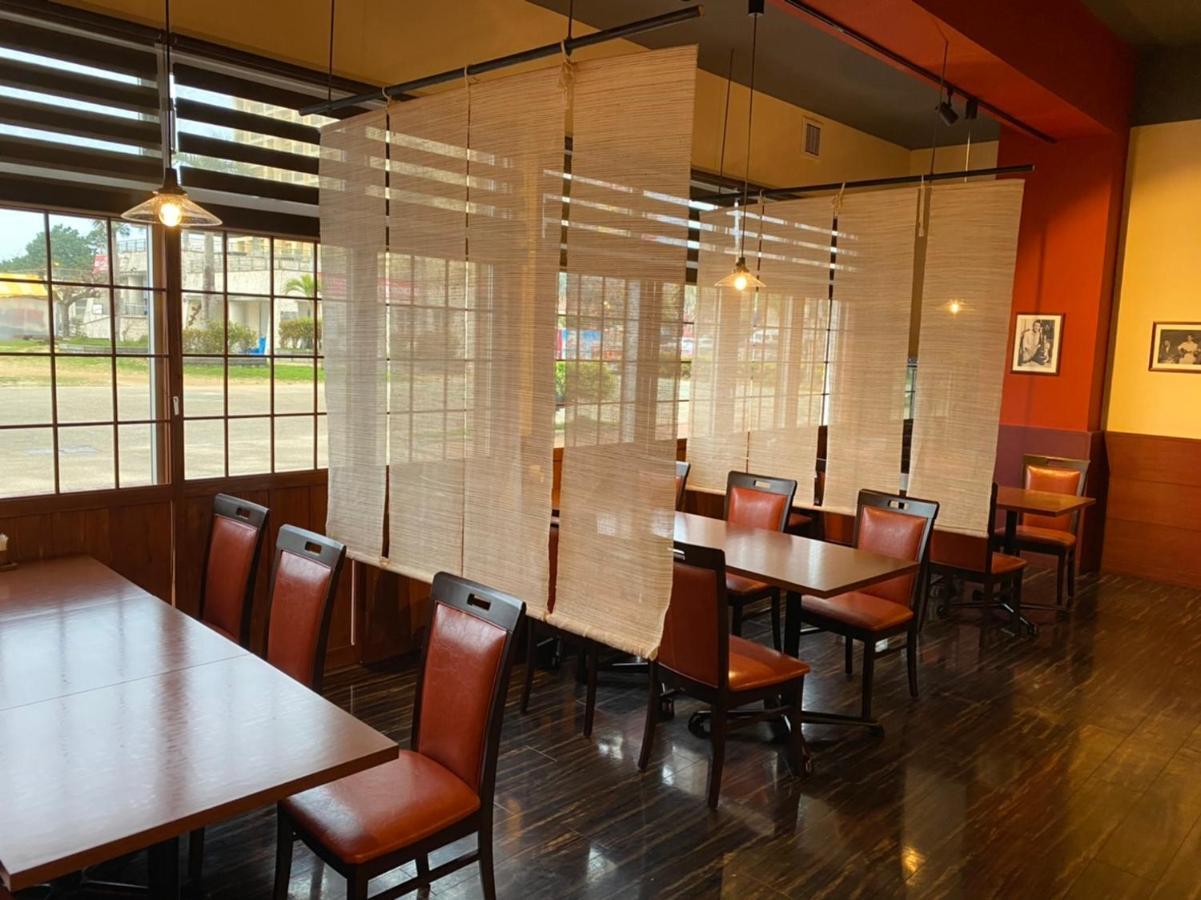 サンセットビーチホテル Chatan Exterior foto